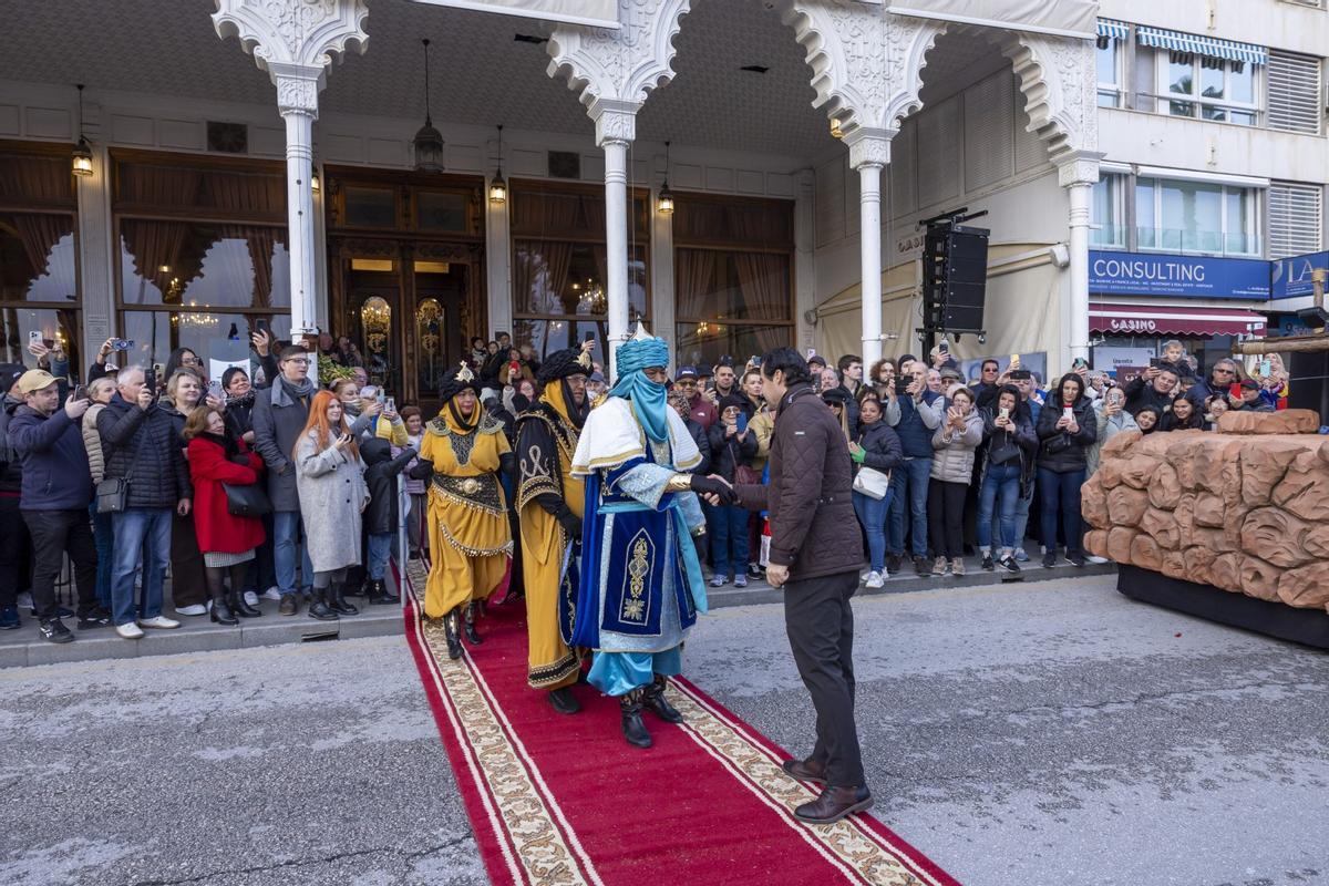 Las mejores imágenes de la Cabalgata de Reyes de Torrevieja 2026