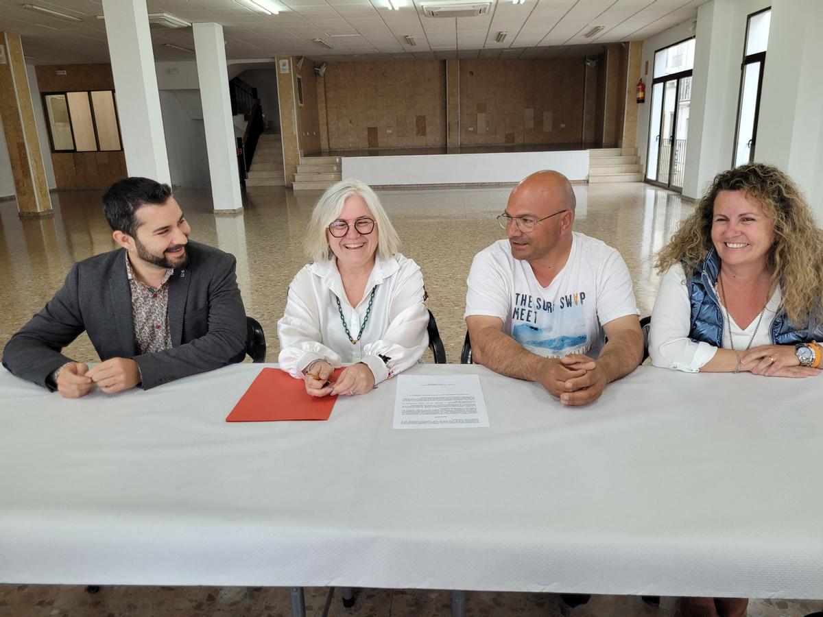 De izquierda a derecha, Samuel Falomir, Carmina Gil, Ramón Herrero y Cristina Fernández.