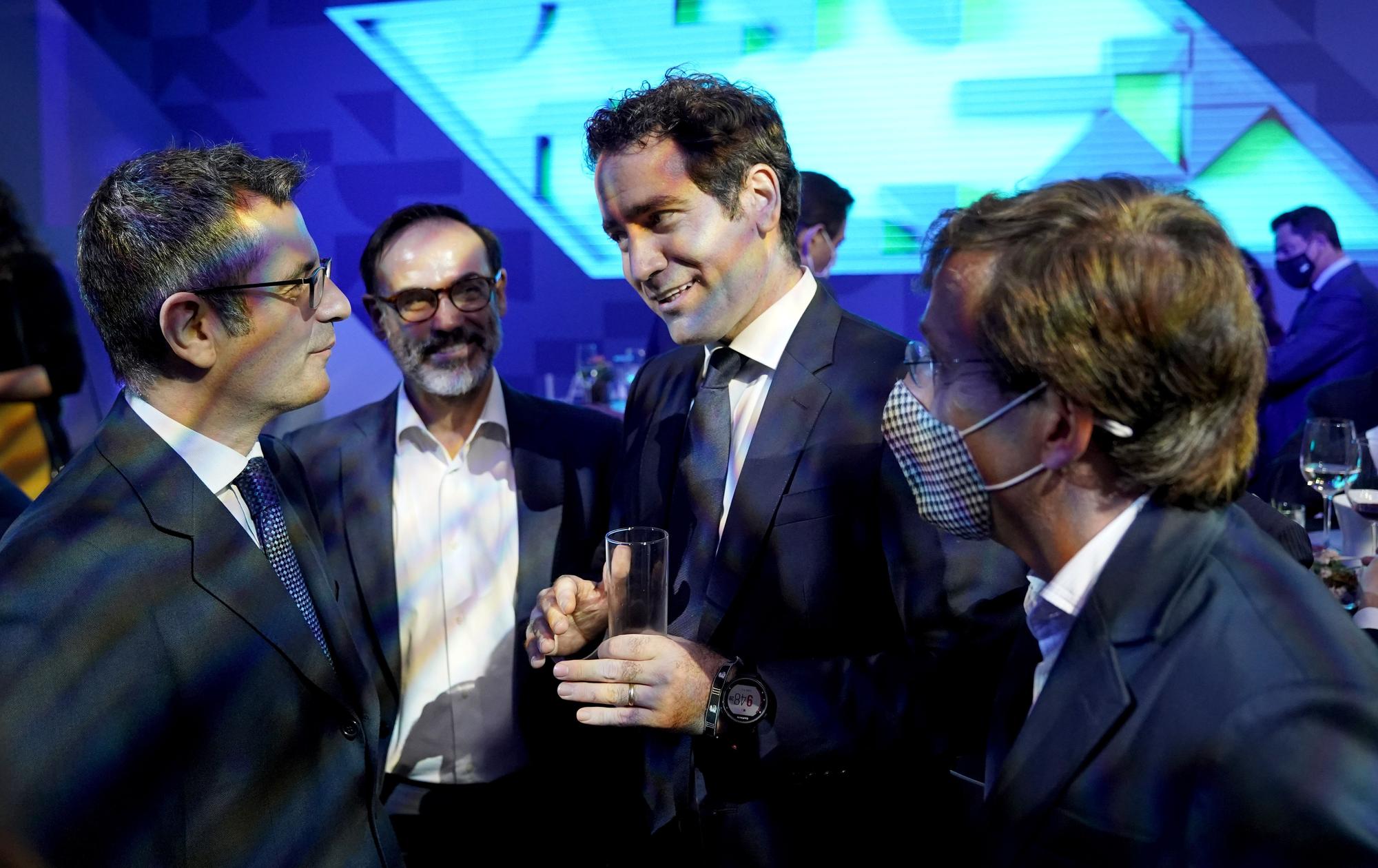 Félix Bolaños, Fernando Garea, Teodoro García Egea y Martínez Almeida en la presentación de  El Periódico de España.