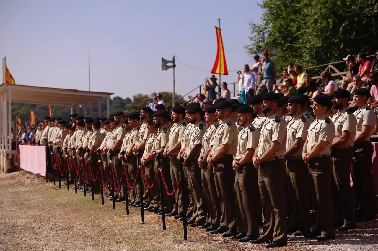 La BRI X celebra su 40º aniversario con una parada militar