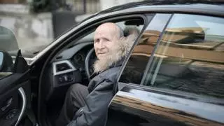La DGT aclara si retirará el carnet de conducir a los mayores de 65 años