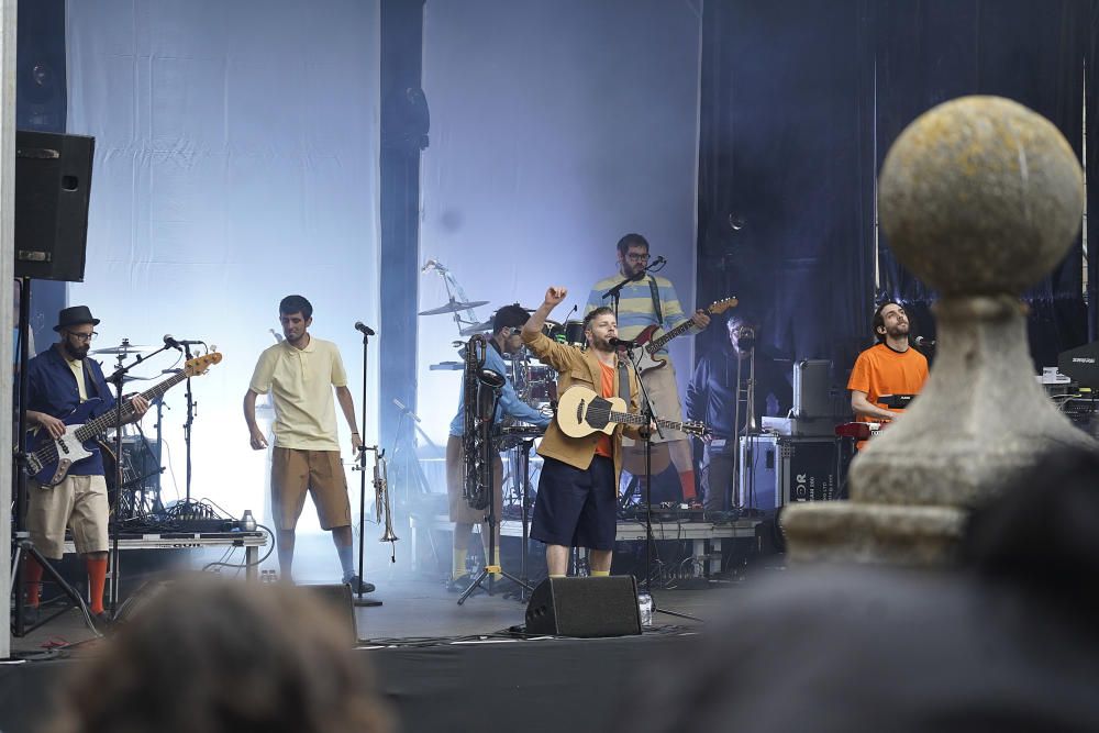 Concert d'Oques Grasses en la clausura de l'Strenes a Girona