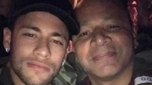 Neymar junto a su padre