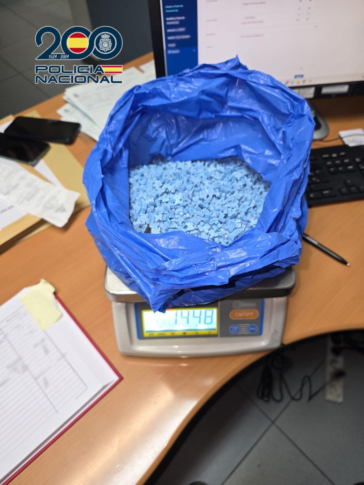 Imagen de la droga intervenida a los dos sospechosos.