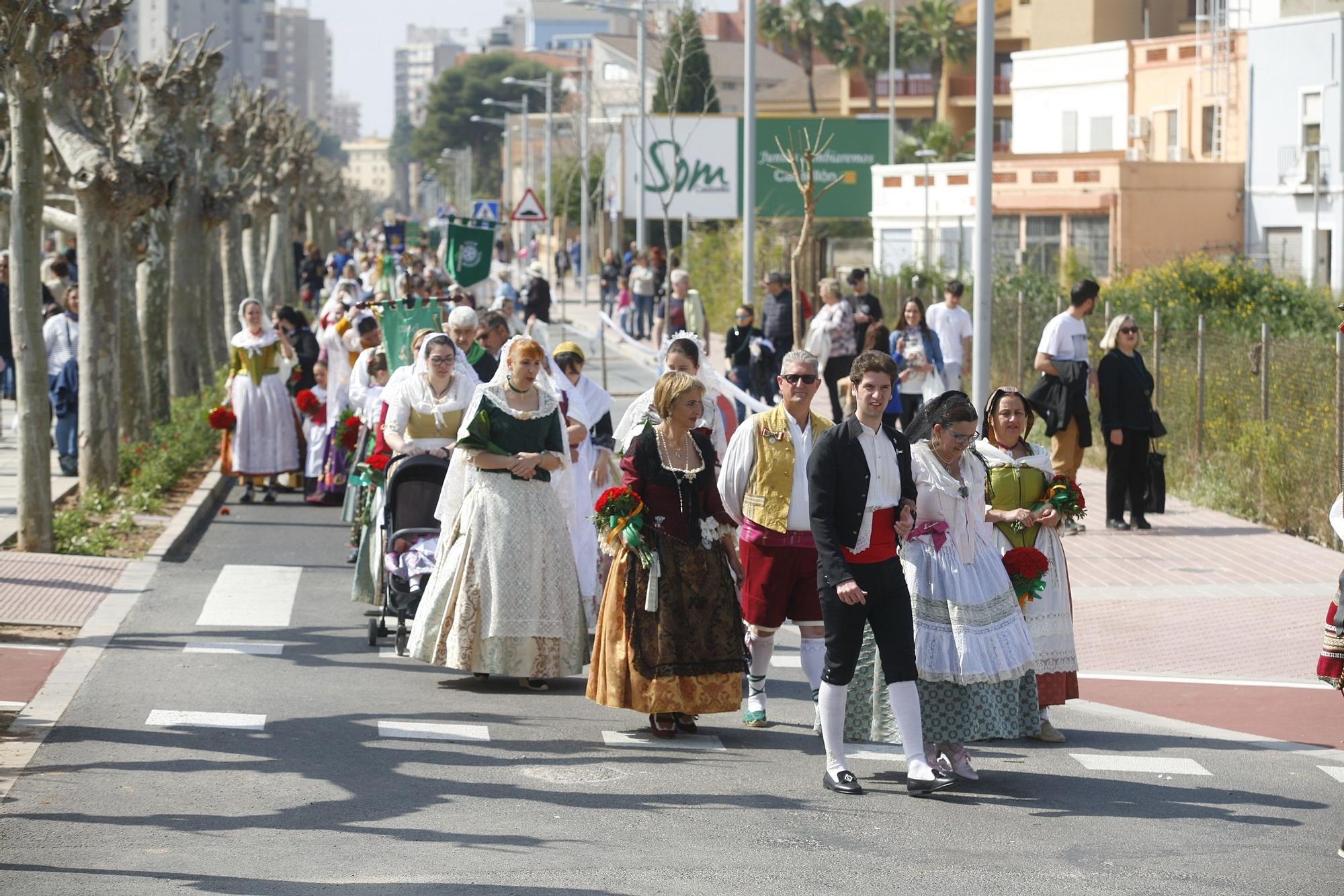 Galería de la Ofrena: El homenaje de las fiestas a la Mare de Déu de Lledó