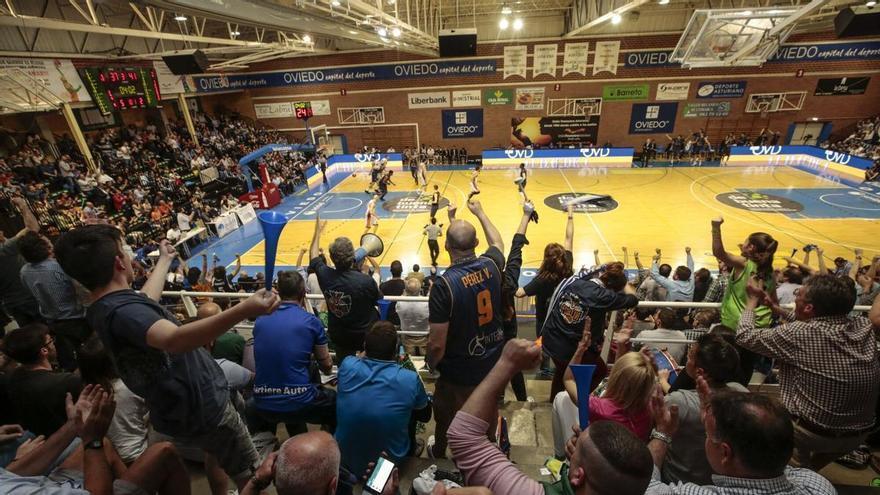 Locura con el Alimerka Oviedo Baloncesto:  más de 700 personas verán la lucha por el ascenso a la ACB en Pumarín