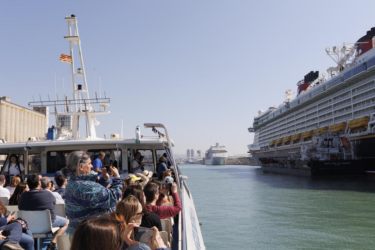 Jornada de puertas abiertas en el Port de Barcelona