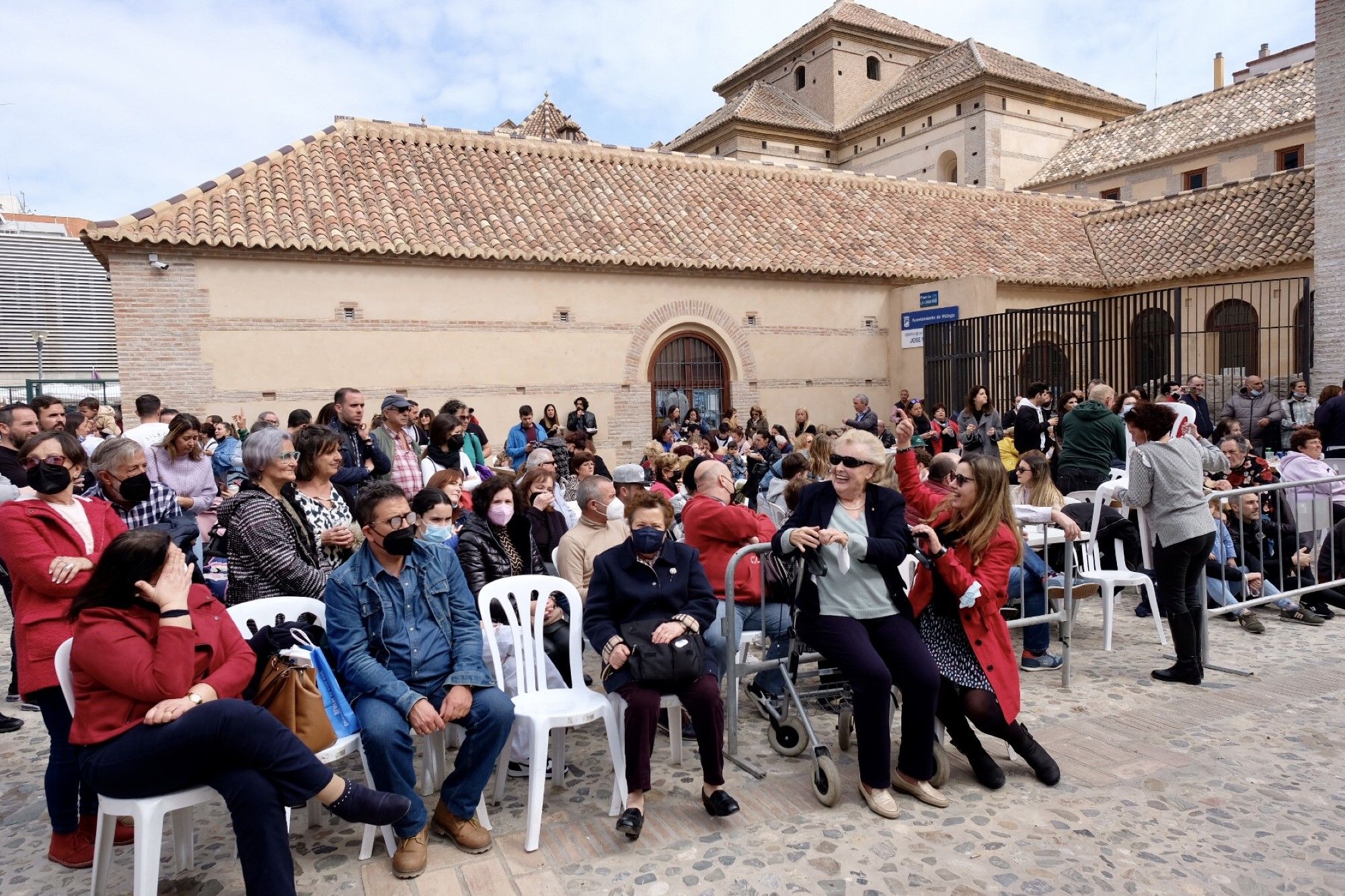 Tradicional potaje carnavalero en El Perchel: la gran previa gastronómica