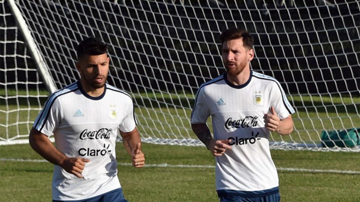 Messi y Agüero, en un entrenamiento