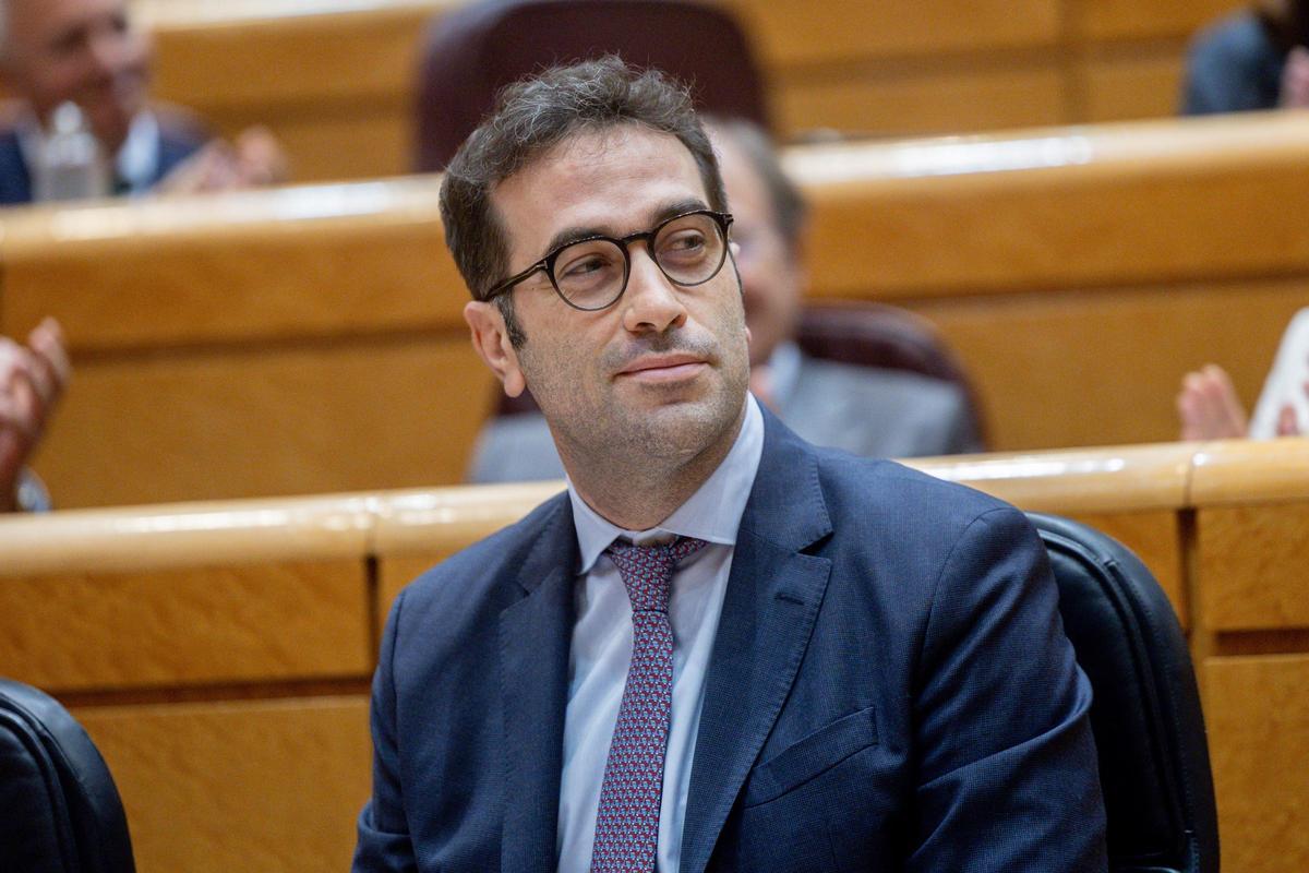 L’Estat realitzarà una segona venda limitada de CaixaBank per mantenir la seva participació en el 18,1% L’Estat realitzarà una segona venda limitada de CaixaBank per mantenir la seva participació en el 18,1%