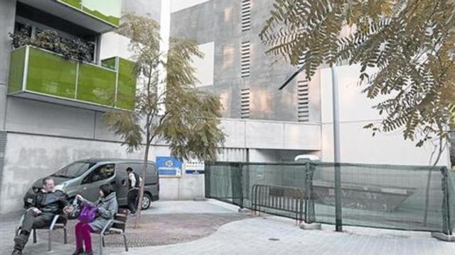 Fachada de la futura guardería municipal en Travessera de Dalt con Escorial.