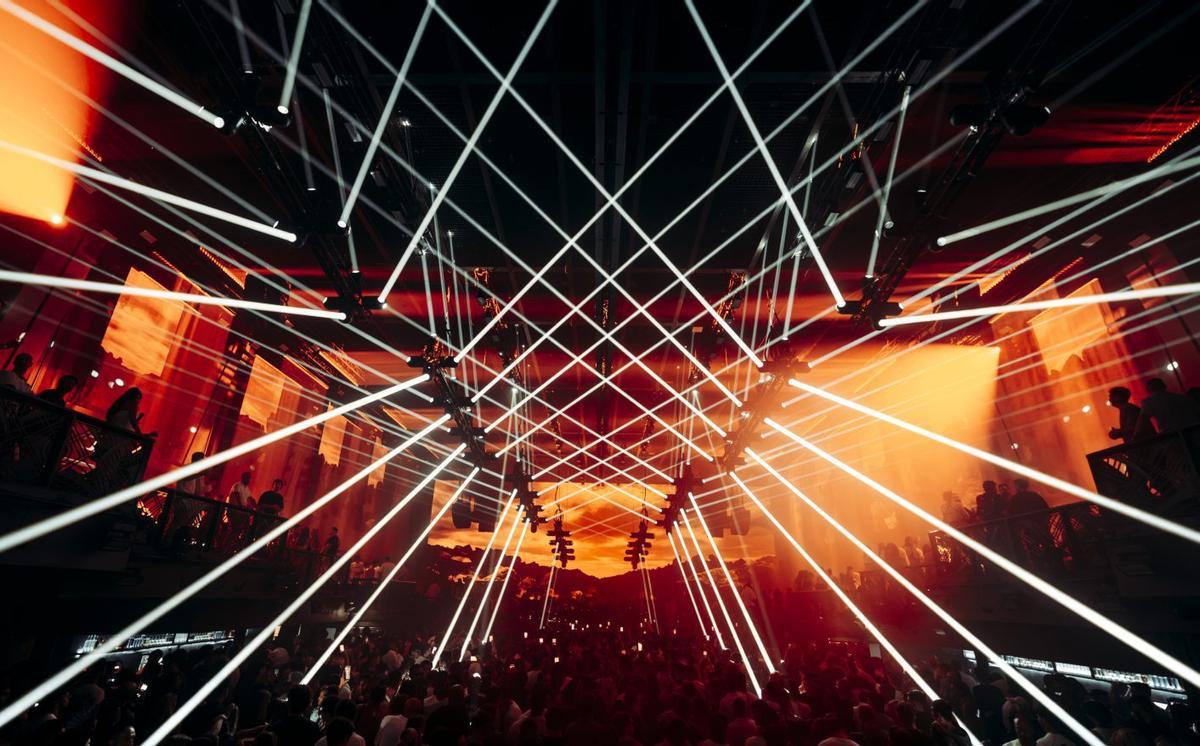 Carl Cox vuelve el domingo a [UNVRS]. | TNL