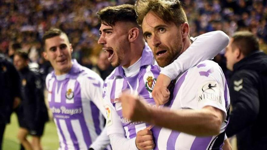 Míchel celebra el gol de la victoria del Valladolid. // Efe