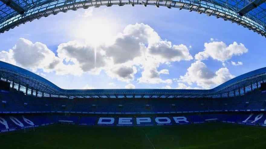 Panorámica del estadio de Riazor desde Tribuna Superior.