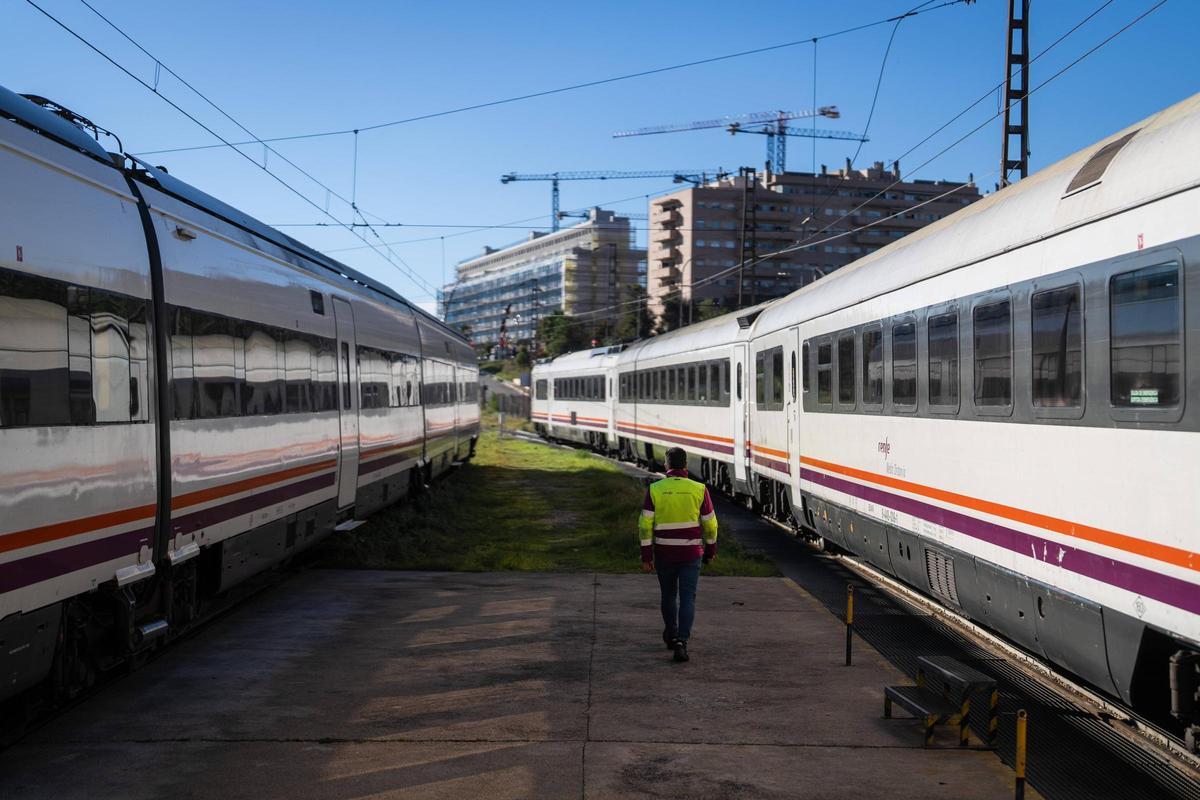 Visita a los talleres de Renfe en Sant Andreu Comtal