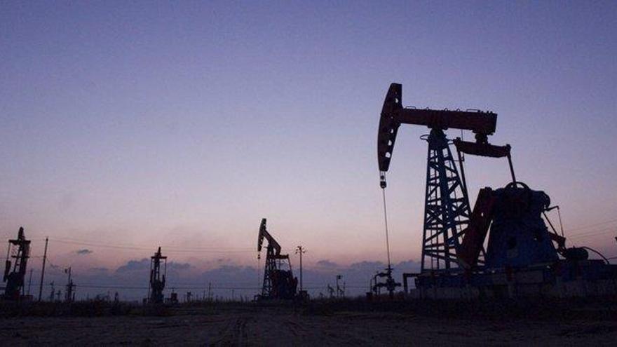 El petróleo sube hasta los 32,5 dólares tras el acuerdo de la OPEP