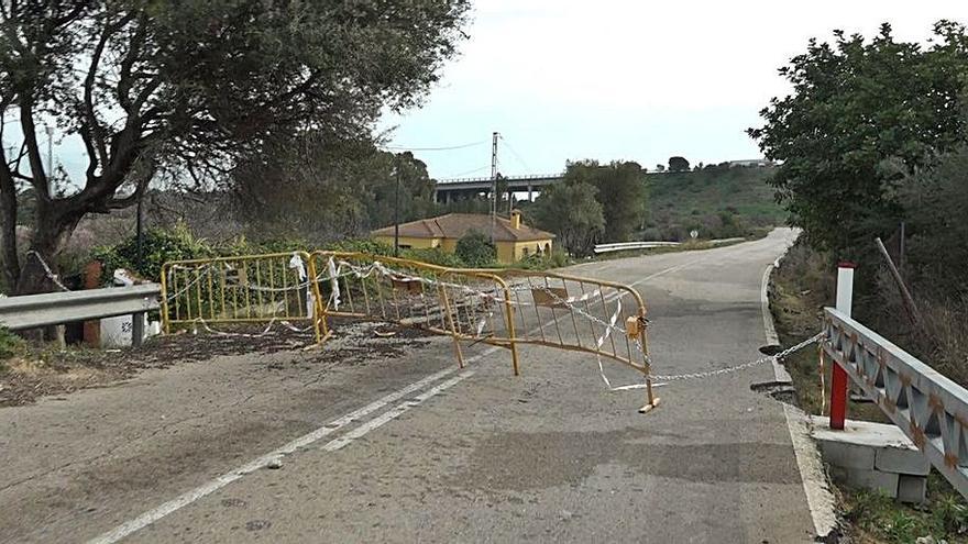 Imagen de la carretera que se quiere recuperar en Tabico Bajo. | L.O.