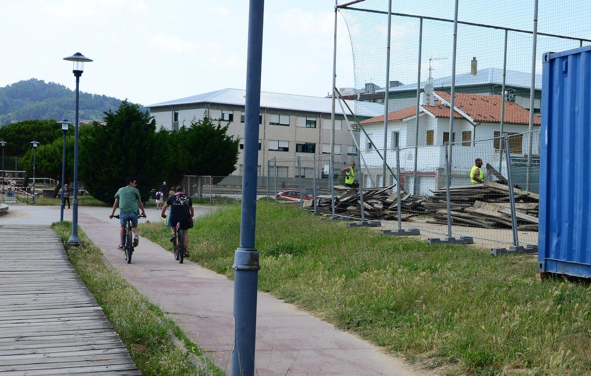 Comienza el cambio del paseo de Rodeira, en Cangas Comienza el cambio del paseo de Rodeira, en Cangas