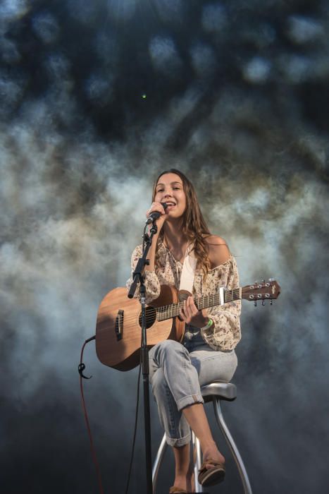 Miki Núñez i Sara Roy al Vibra festival