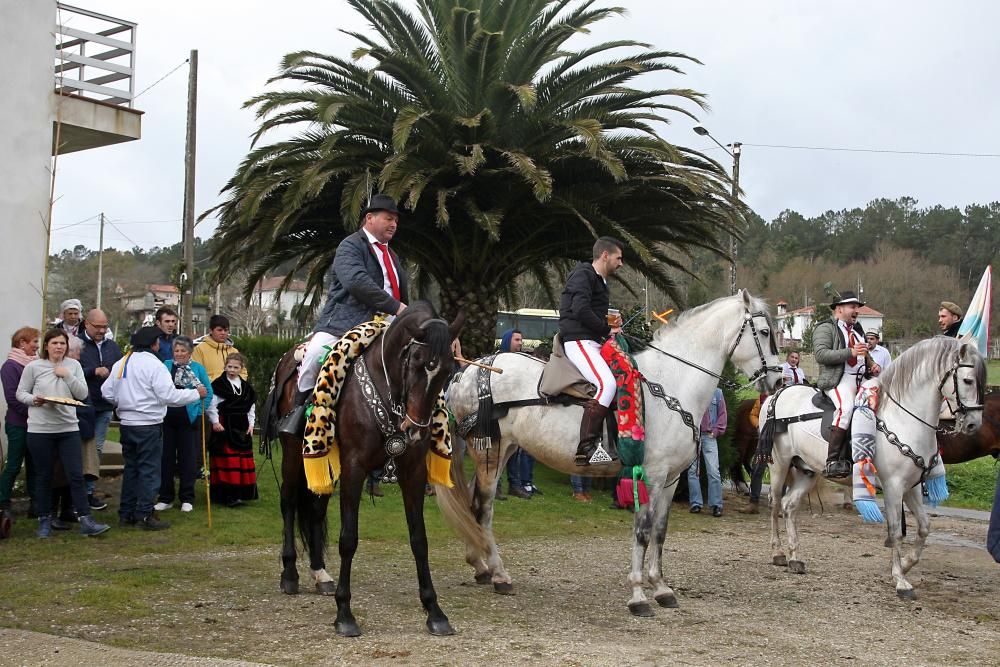 Centenares de personas disfrutaron del tradicional entroido