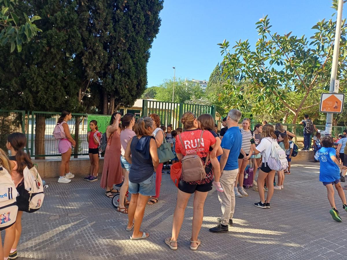 Vuelta a las aulas en el colegio CEIP Censal.