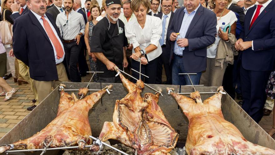 García Tejerina y Guillermo Fernández, en la feria de Zafra.