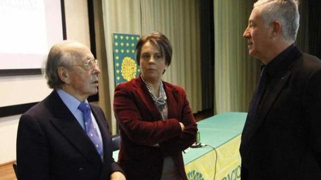 Conferencia de Sara Pérez-Tomé, ayer en la Semana de la Familia, dentro del Mes de la Salud de Caja Rural.