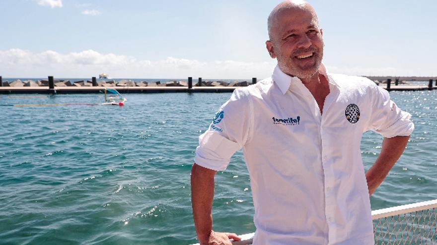 David Rivas, presidente del Echeyde: &quot;Ni posando con un bañador en el Guggenheim logramos patrocinador&quot;