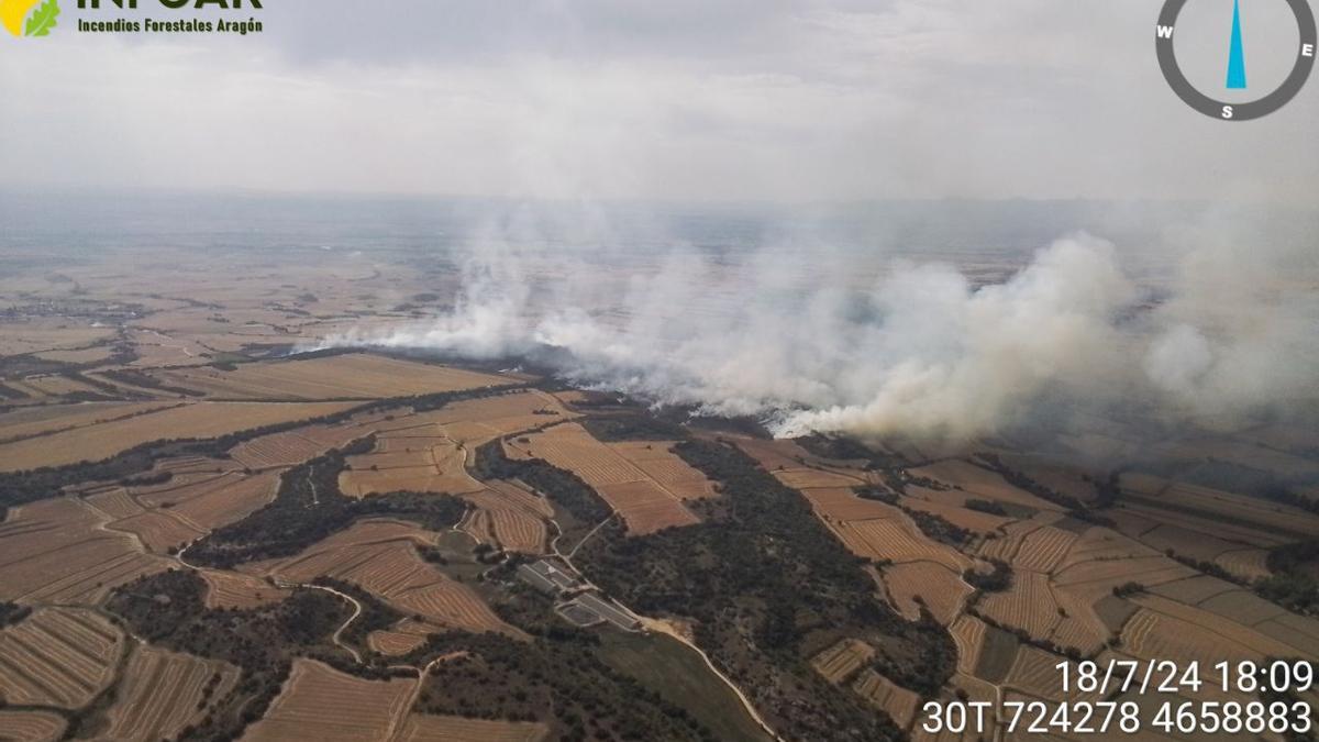 Controlado un incendio forestal en Albero Alto tras quemar 70 hectáreas