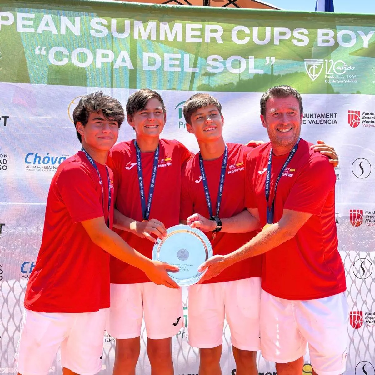 El hermano pequeño de Carlos Alcaraz, campeón de Europa