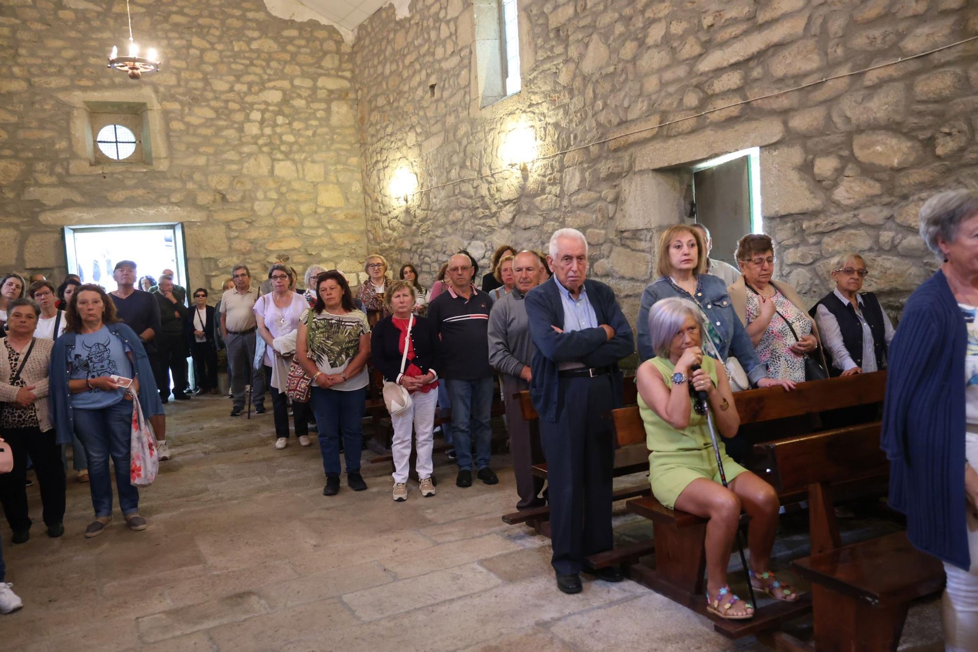 Así se vive la tradicional romería de San Cibrán en Catoira.