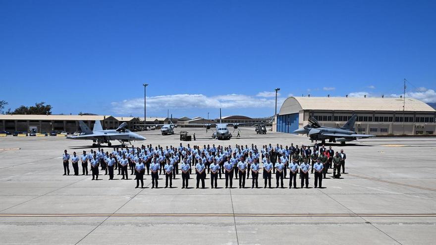 Halcones y Eurofighter en Gando
