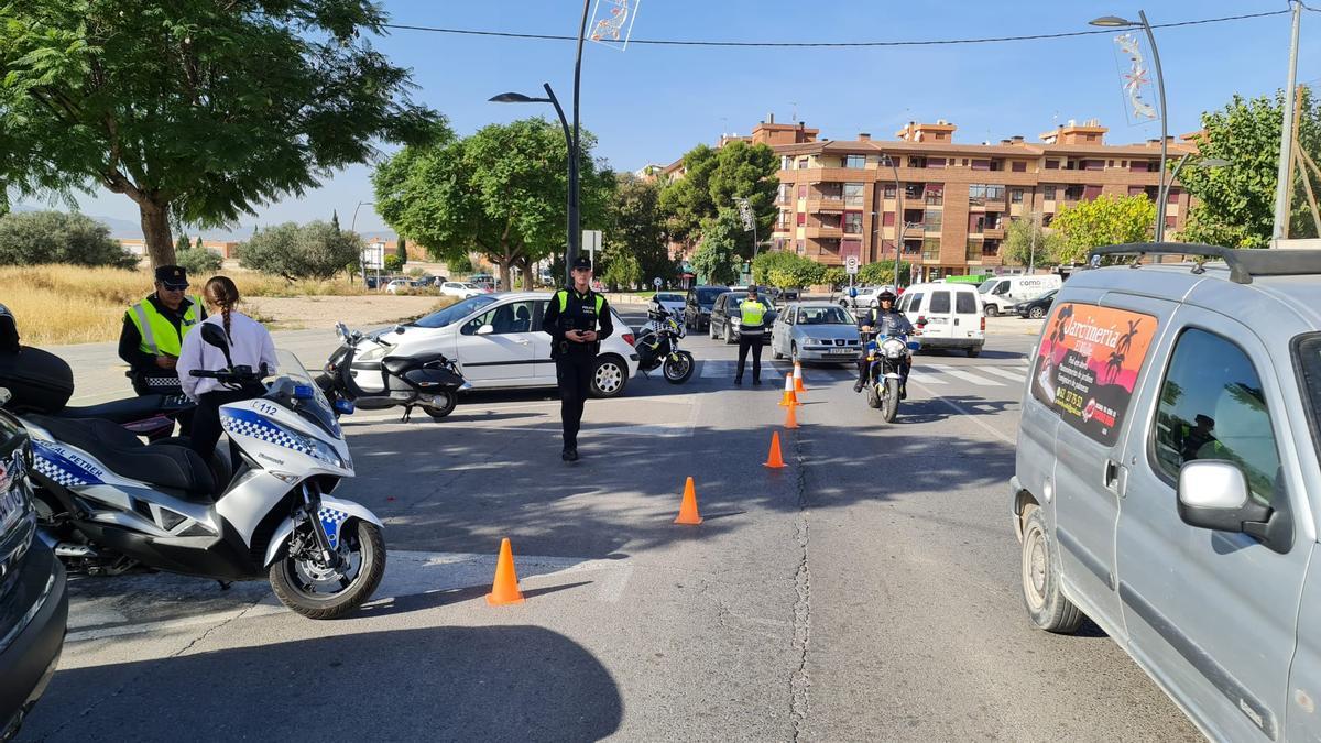 Un control de la Policía Local de Petrer.