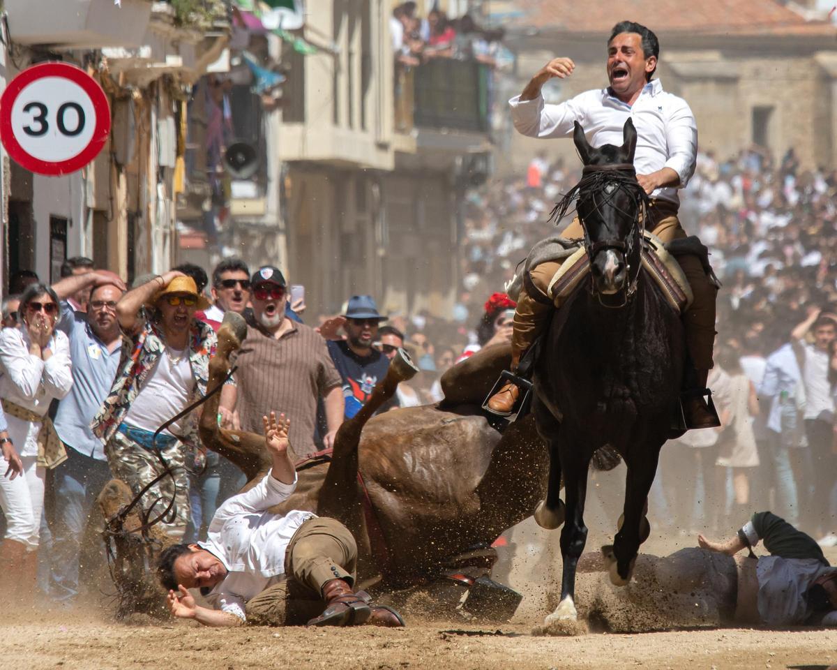 Grave caída en el Día de la Luz, en Arroyo de la Luz.