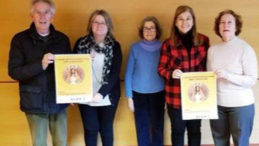 Por la izquierda, José Manuel García, Cecilia Tascón, Moncha Menéndez, María Teresa Álvarez y Berta García-Tascón, ayer, en la presentación del concurso.