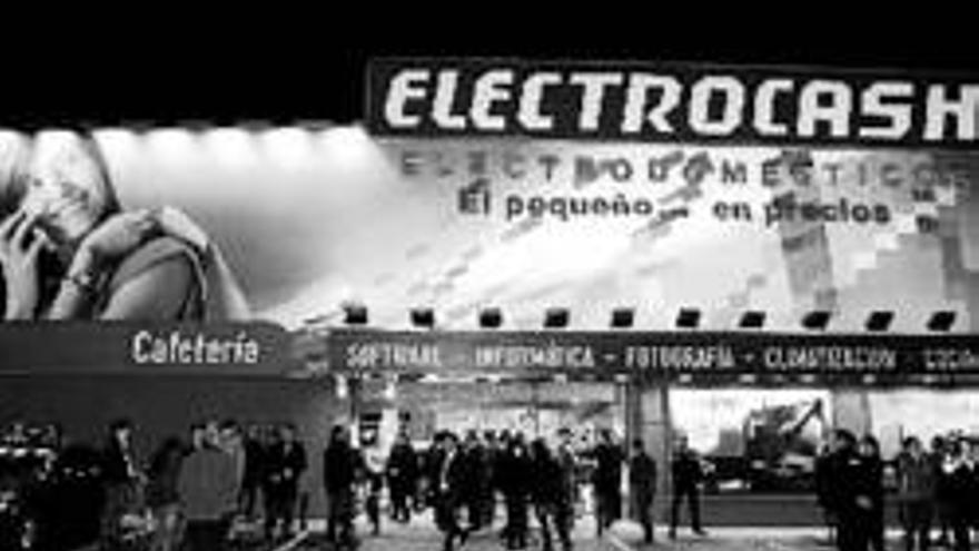 Gran inauguración en Cáceres de Euro Electrodomésticos Extremadura SL