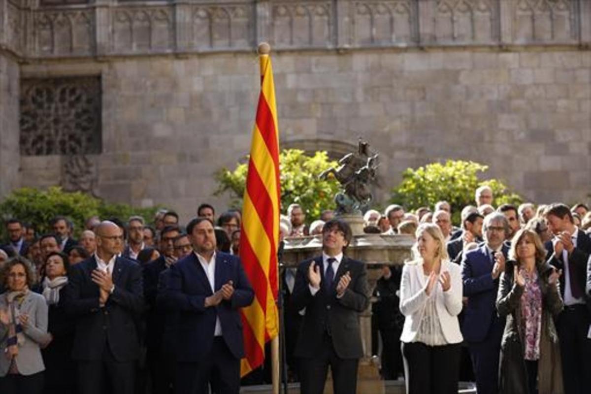 El Govern y el ’sottogoverno’, en pleno, en el Pati dels Tarongers, el 21 de abril del 2017.