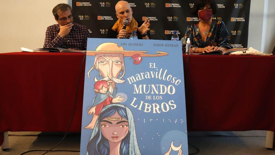 Ana Alcolea y David Guirao recorren la historia literaria en su último libro