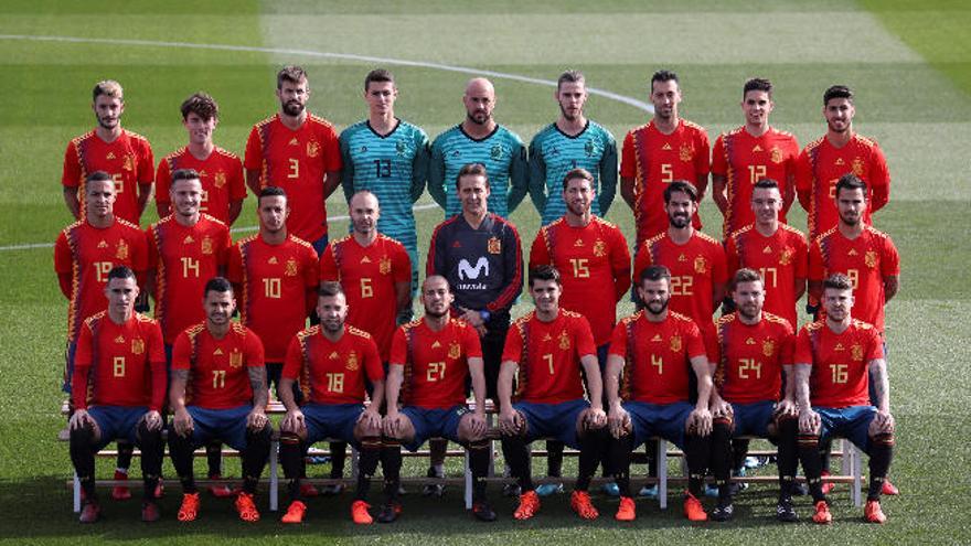 Vitolo y Silva, con la nueva camiseta