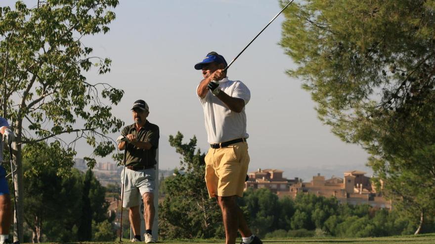 Torneo de golf LA OPINIÓN y Lexus en el campo de Altorreal.