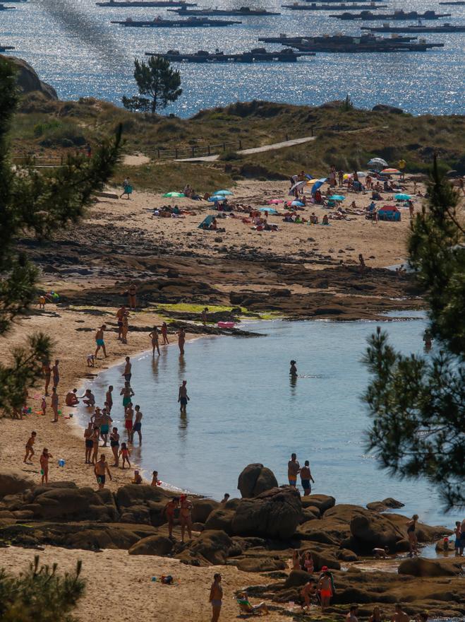 La playa isleña de Area da Secada.