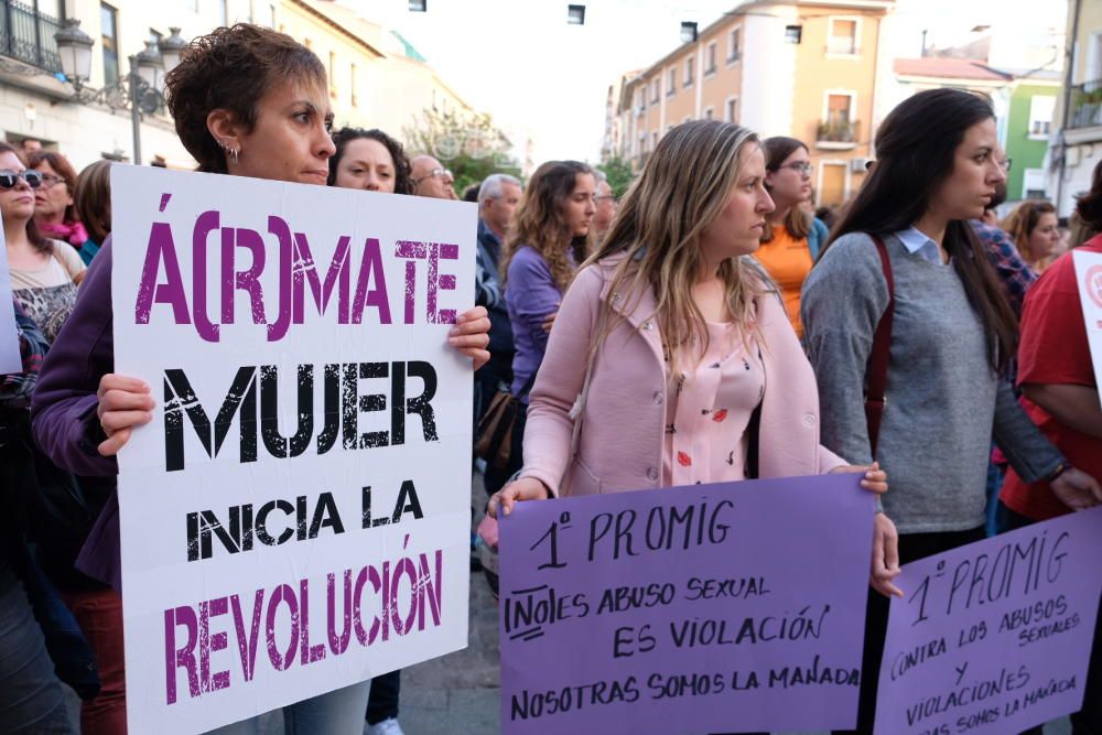 Manifestación en Elda en contra de la sentencia de 'La Manada'