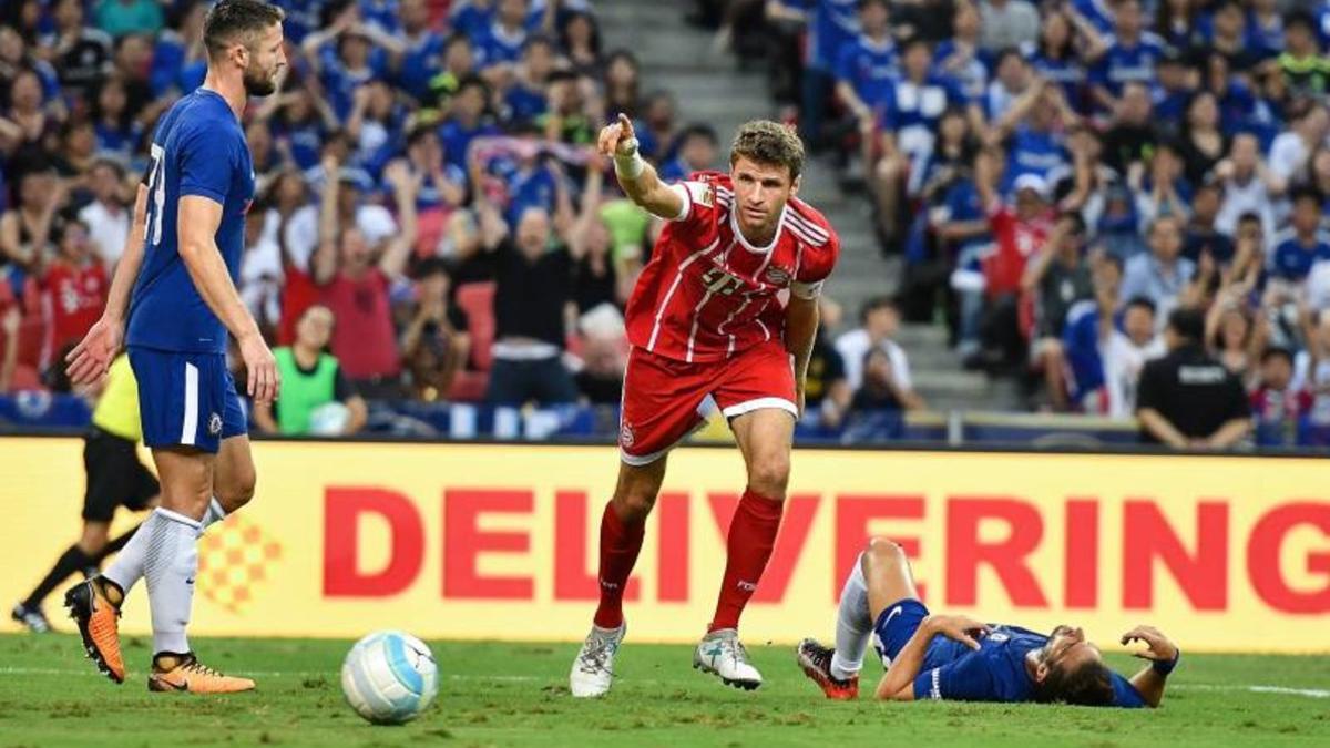 Muller festejando su anotación ante el Chelsea