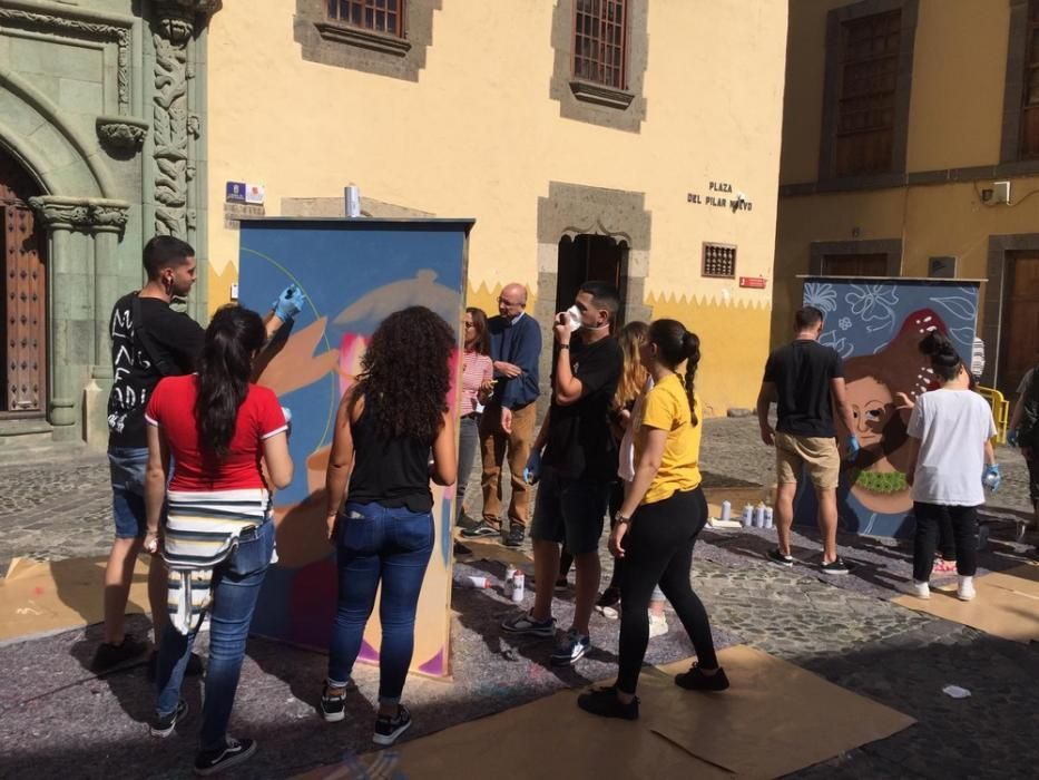 La Casa de Colón homenajea con grafiti a seis científicas y descubridoras