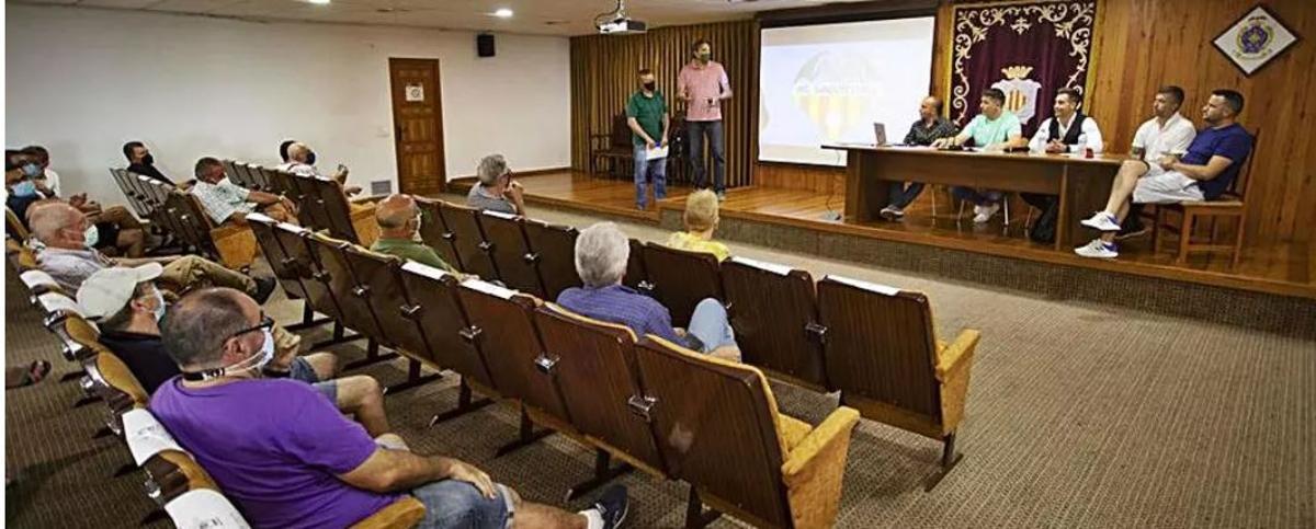Asamblea del Saguntino donde se autorizó la entrada de Zoe como grupo inversor.