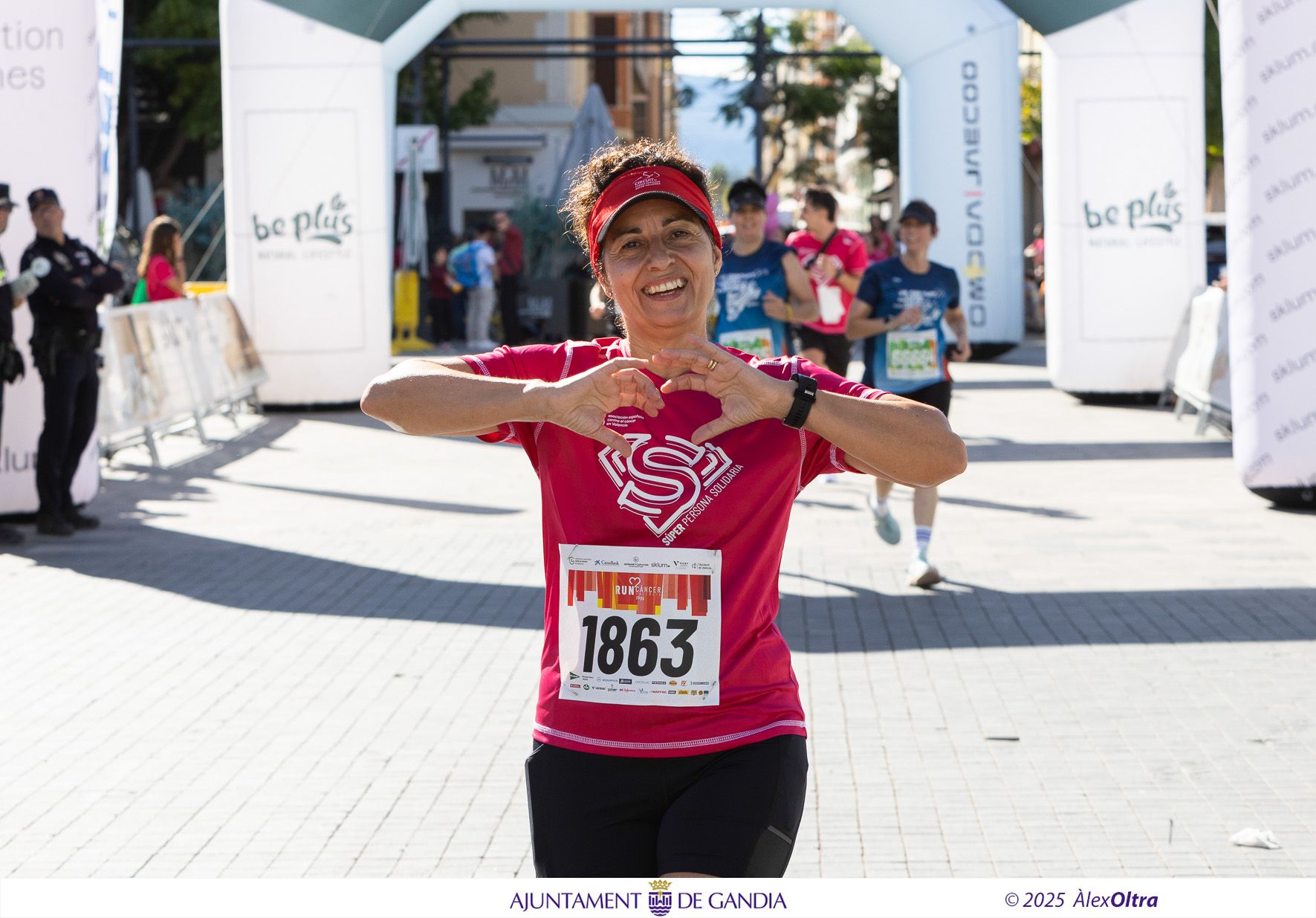 Gandia bate récords de solidaridad en la RunCáncer 2025