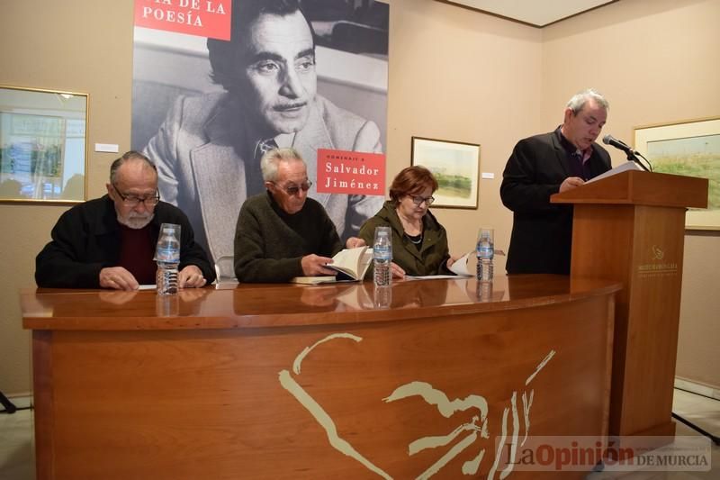 Lectura de poemas de Salvador Jiménez en el Gaya