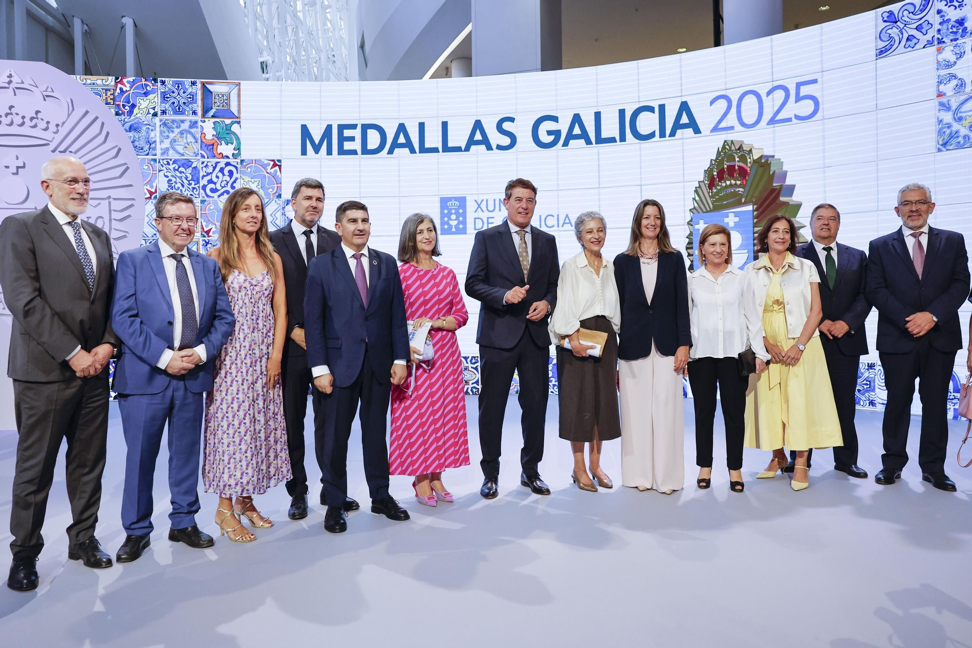 Los alcaldes de Oporto y Braga recogen en las Medallas de Galicia