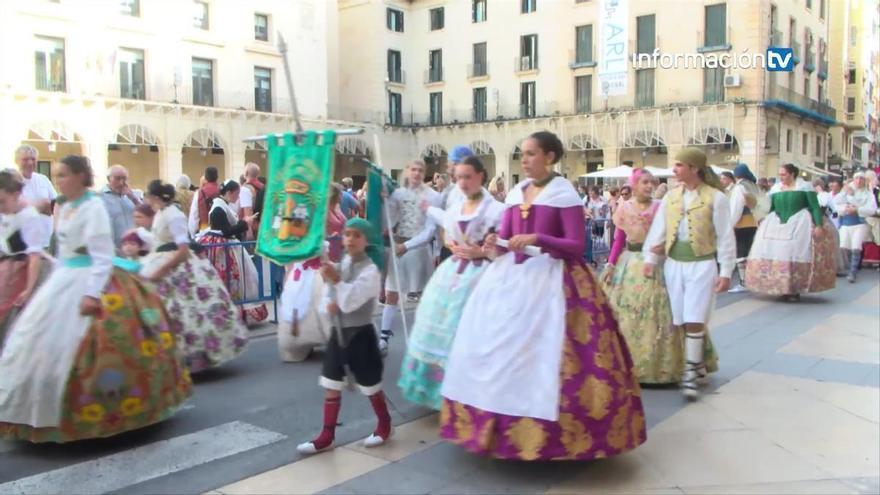 Así vivimos en InformaciónTV la Entrada de Bandas de les Fogueres 2026