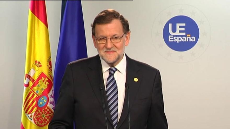 Vídeo // Rajoy elude contestar una pregunta en inglés de la BBC sobre el Brexit